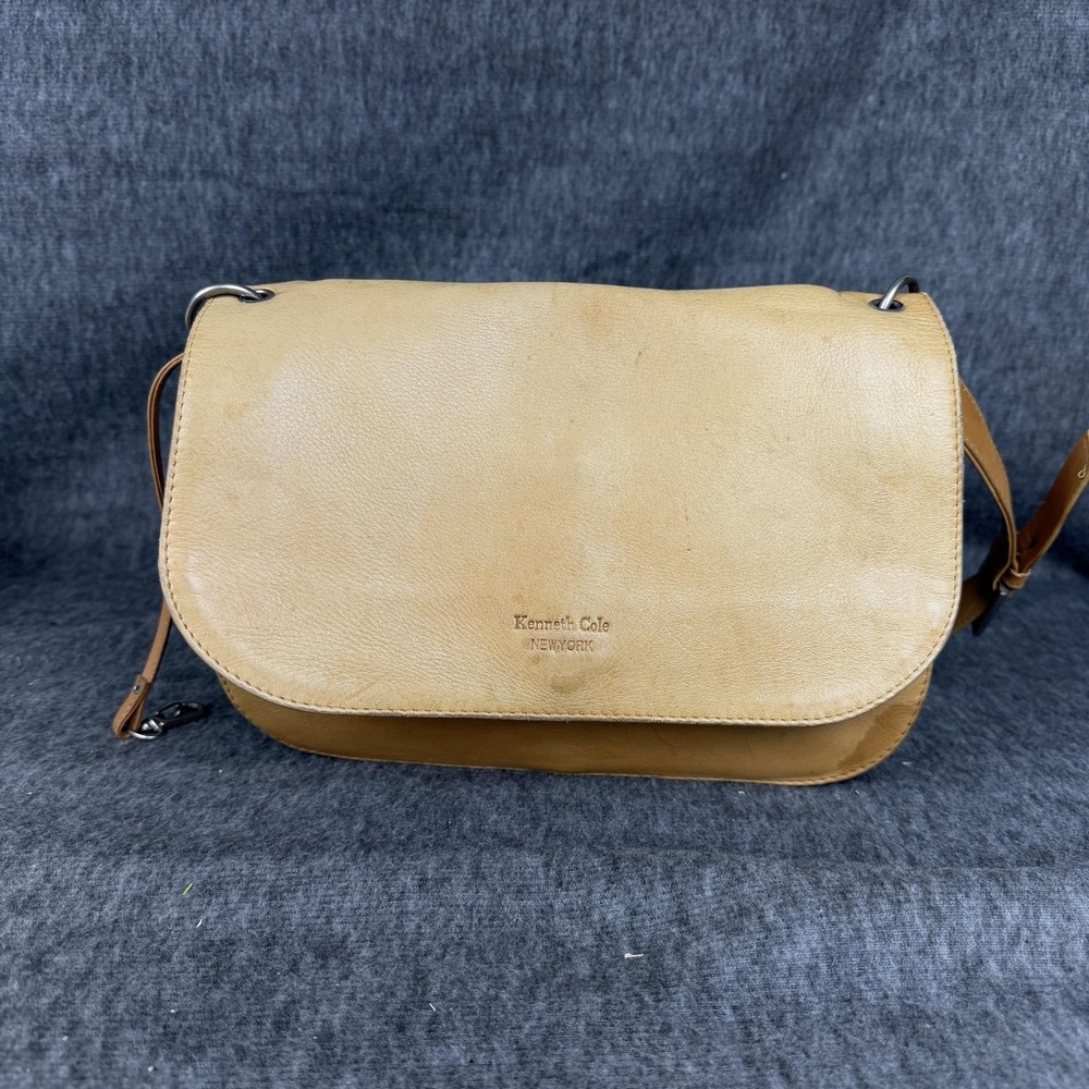 Kenneth Cole Crossbody Bag Womens Medium Tan Leather Green Lining Magnetic Flap